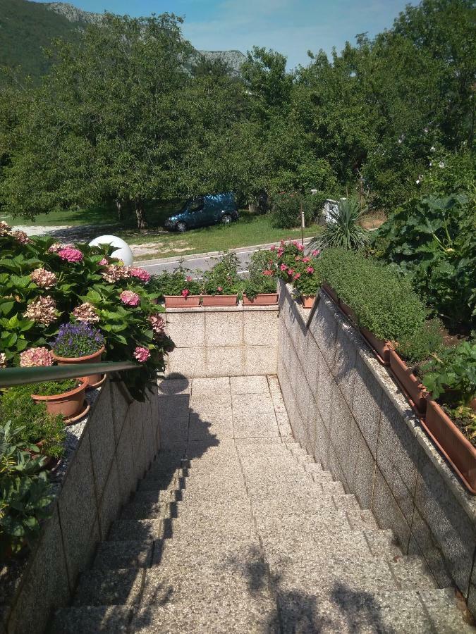 Gostisce Oddih Hotel Solkan Exterior foto