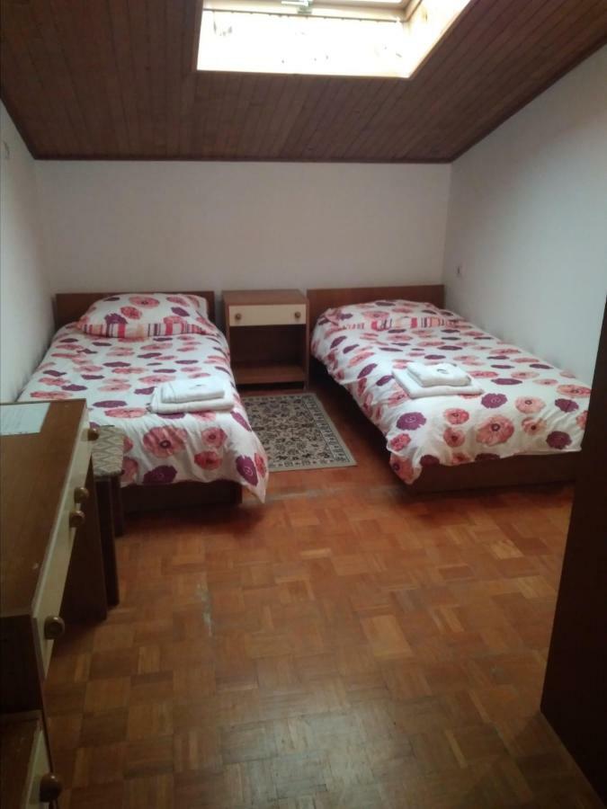 Gostisce Oddih Hotel Solkan Exterior foto