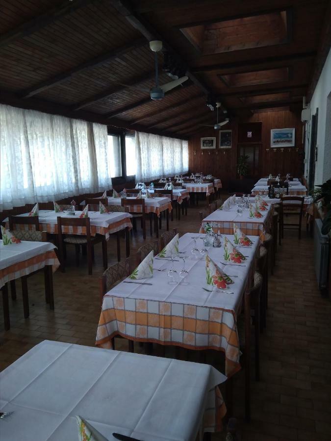 Gostisce Oddih Hotel Solkan Exterior foto