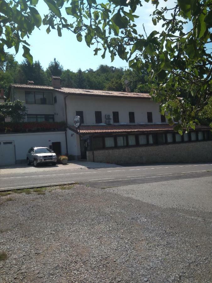 Gostisce Oddih Hotel Solkan Exterior foto